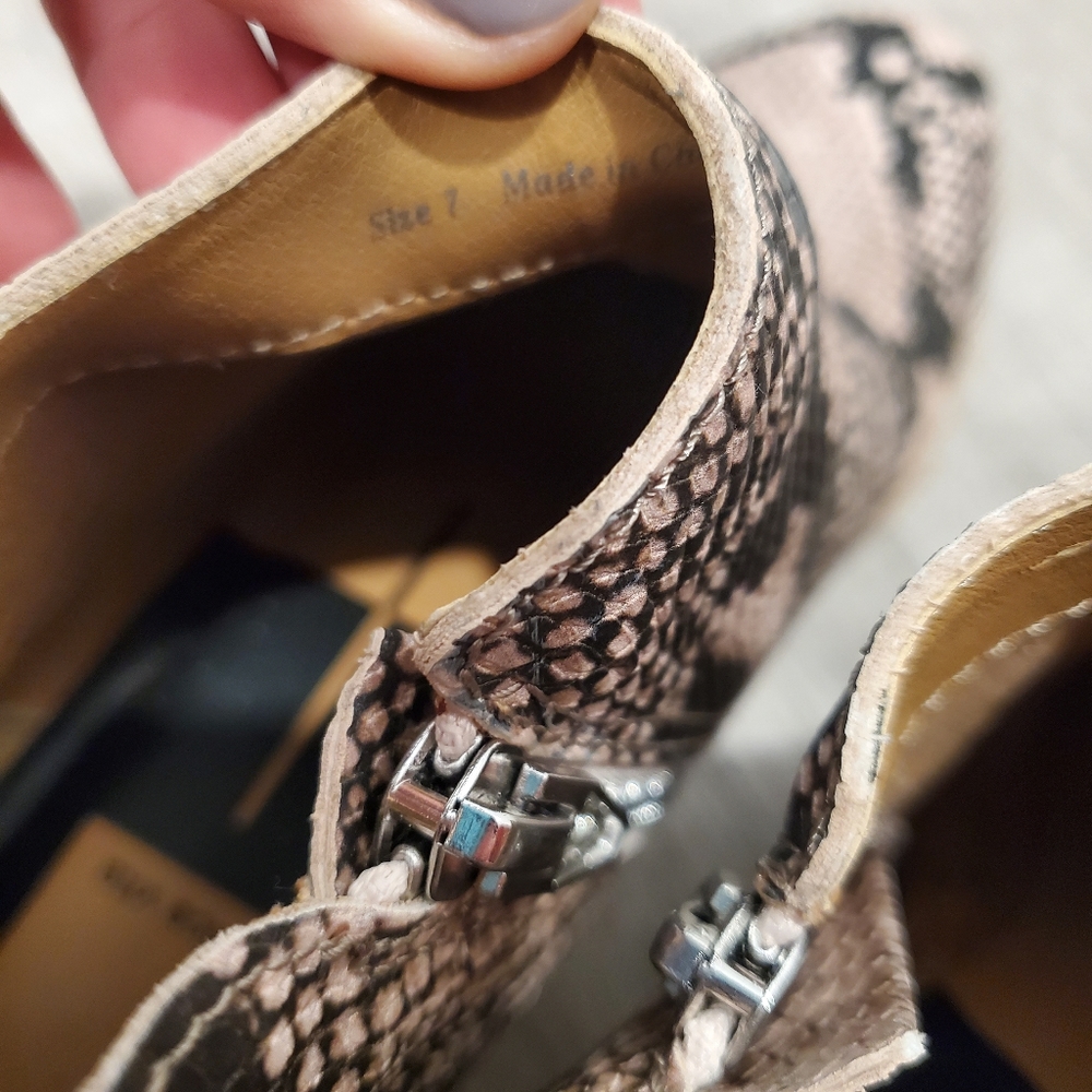 NEW DOLCE VITA Westa Bootie Snake Print - Picture 4 of 5